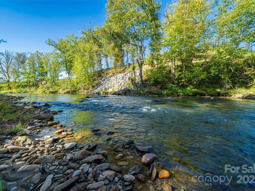 61 Riverbend Road, Canton, NC 28716.  MLS# CAR4241043, YatesRealty ID 5872. 