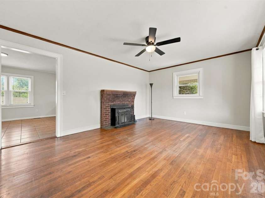 107 Carbondale Lane, Morganton, NC 28655.  MLS# CAR4438064, YatesRealty ID 58720. 