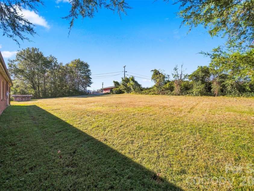 107 Carbondale Lane, Morganton, NC 28655.  MLS# CAR4438064, YatesRealty ID 58720. 