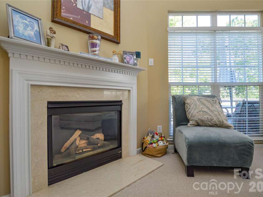 9721 Autumn Applause Drive, Charlotte, NC 28277.  MLS# CAR4437711, YatesRealty ID 58728. 