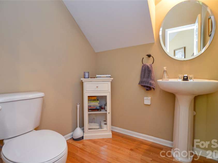9721 Autumn Applause Drive, Charlotte, NC 28277.  MLS# CAR4437711, YatesRealty ID 58728. 