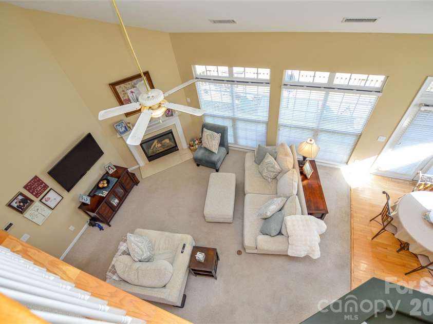 9721 Autumn Applause Drive, Charlotte, NC 28277.  MLS# CAR4437711, YatesRealty ID 58728. 
