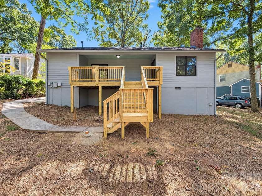 10005 Santa Fe Lane, Mint Hill, NC 28227.  MLS# CAR4438100, YatesRealty ID 58731. 