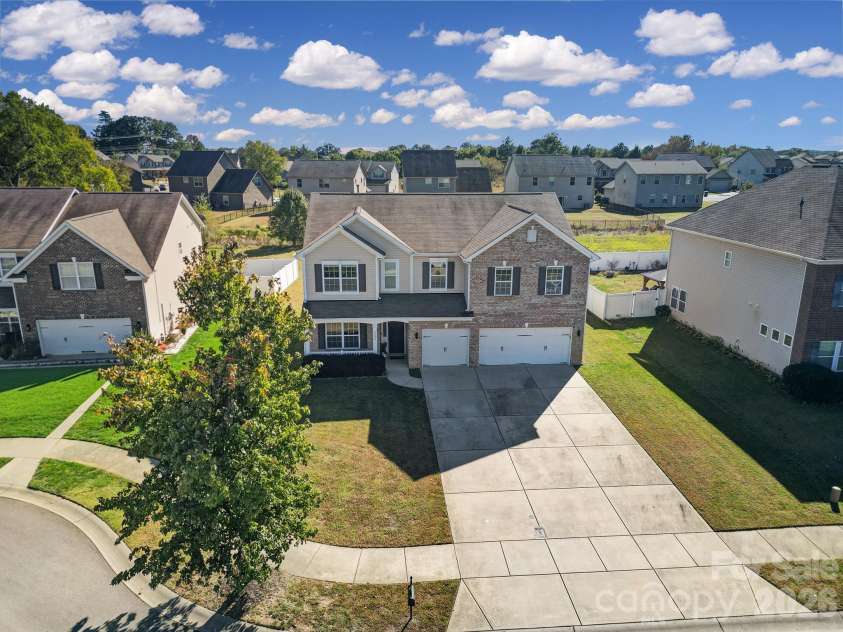 5392 Hackberry Lane, Concord, NC 28027.  MLS# CAR4434655, YatesRealty ID 58733. 