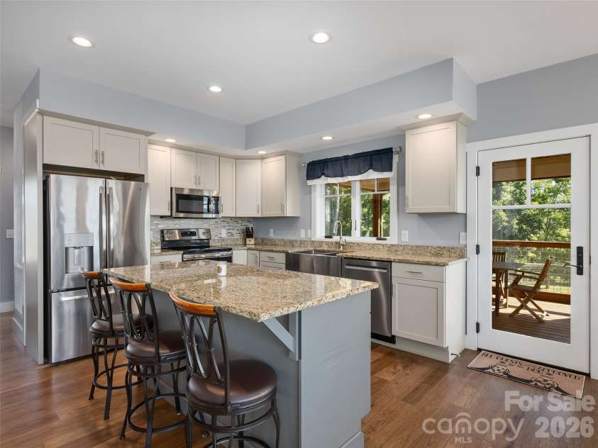 105 Jackson Cove Parkway, Mill Spring, NC 28756.  MLS# CAR4438061, YatesRealty ID 58742. 