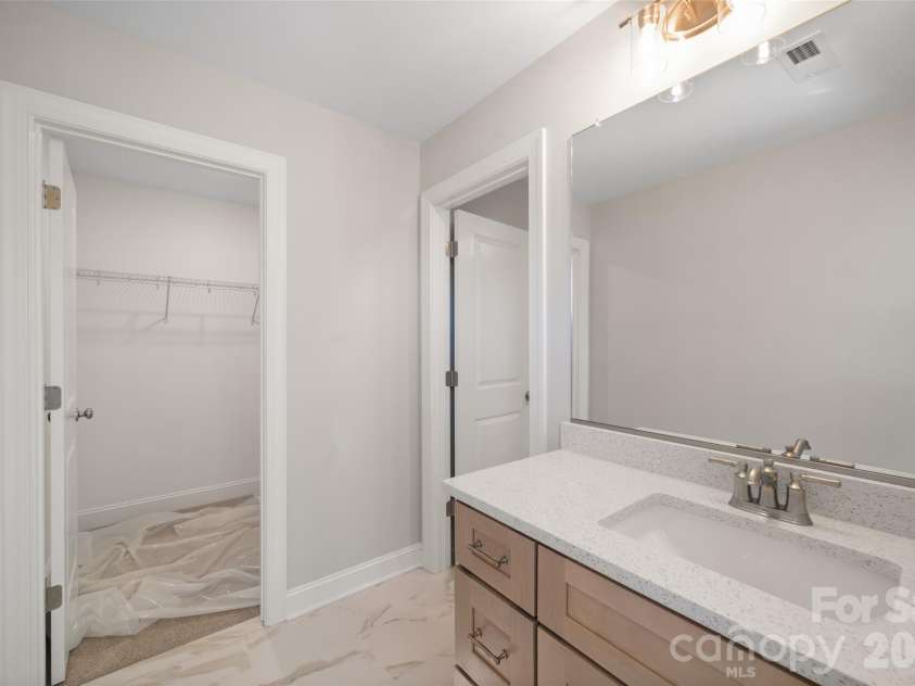 131 Canton Drive, Lexington, NC 27295.  MLS# CAR4438111, YatesRealty ID 58757. 