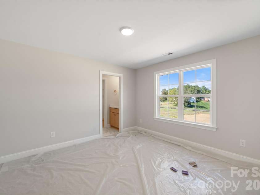 131 Canton Drive, Lexington, NC 27295.  MLS# CAR4438111, YatesRealty ID 58757. 