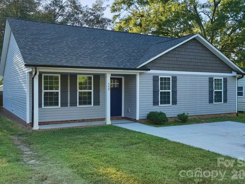 549 Gibson Drive, Concord, NC 28025.  MLS# CAR4436943, YatesRealty ID 58767. 