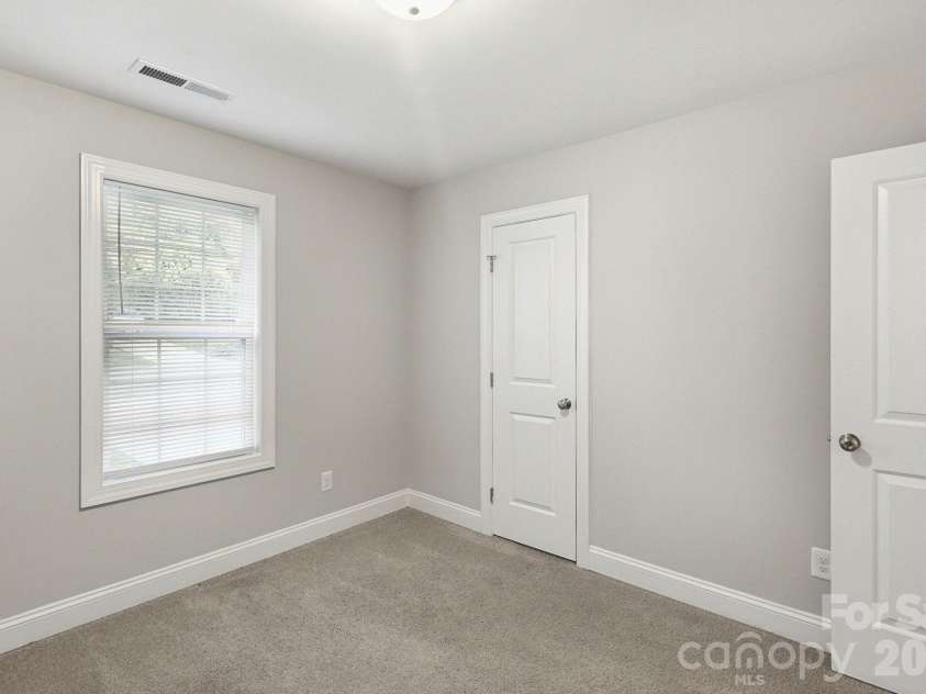 549 Gibson Drive, Concord, NC 28025.  MLS# CAR4436943, YatesRealty ID 58767. 