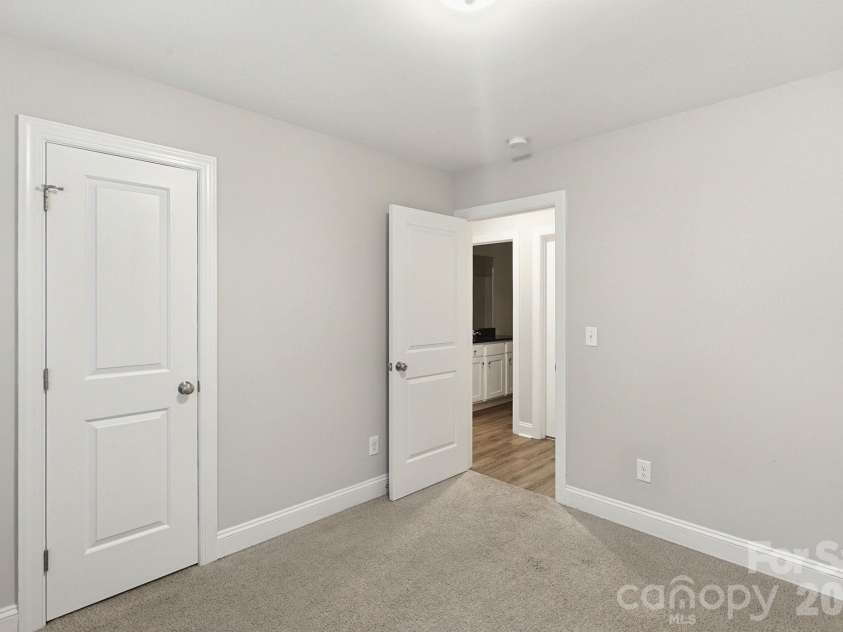 549 Gibson Drive, Concord, NC 28025.  MLS# CAR4436943, YatesRealty ID 58767. 