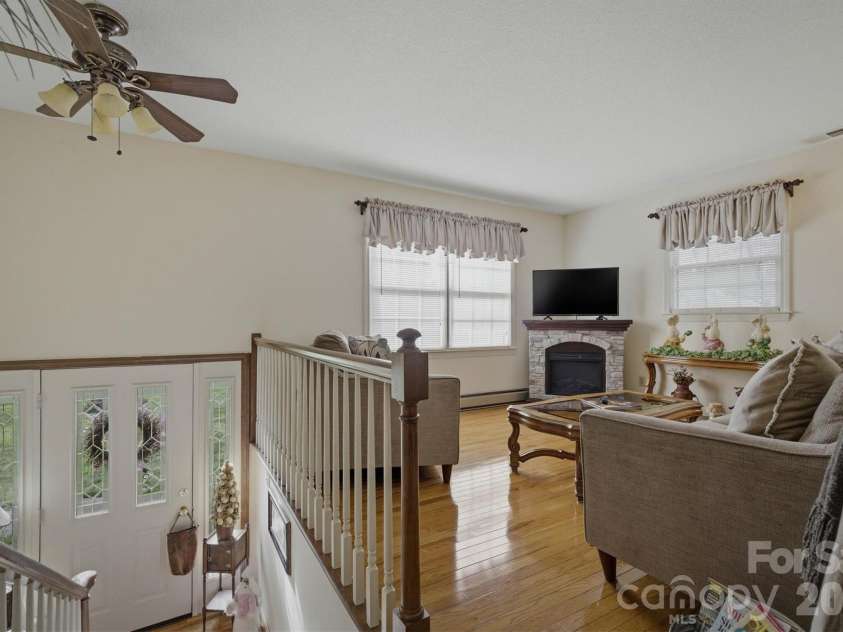 2480 Sweetbriar Circle, Lenoir, NC 28645.  MLS# CAR4350461, YatesRealty ID 5877. 