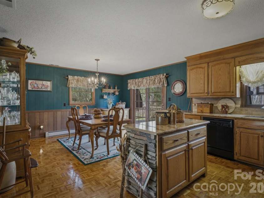 2480 Sweetbriar Circle, Lenoir, NC 28645.  MLS# CAR4350461, YatesRealty ID 5877. 