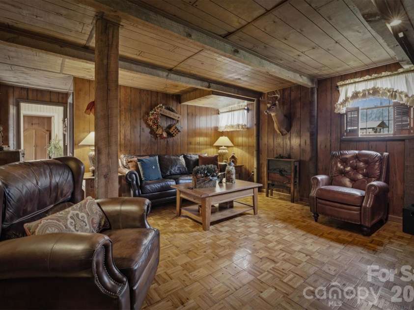 2480 Sweetbriar Circle, Lenoir, NC 28645.  MLS# CAR4350461, YatesRealty ID 5877. 