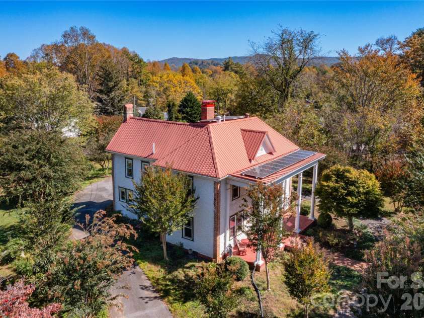 10 Best Life Lane, Brevard, NC 28712.  MLS# CAR4437749, YatesRealty ID 58772. Aerial Shot #1