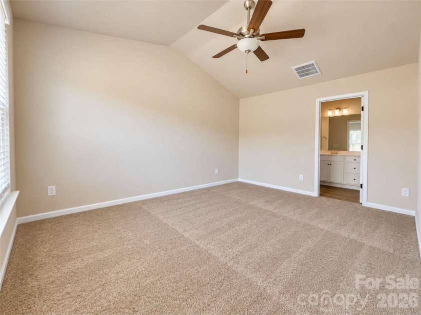 3115 Aberleaf Lane, Charlotte, NC 28227.  MLS# CAR4438205, YatesRealty ID 58775. 