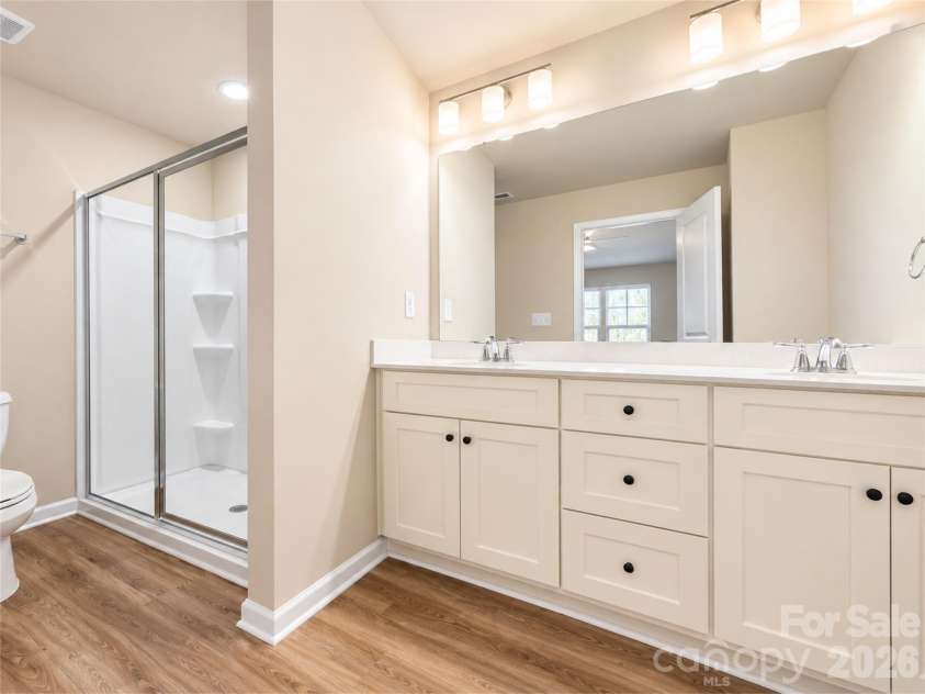 3115 Aberleaf Lane, Charlotte, NC 28227.  MLS# CAR4438205, YatesRealty ID 58775. 