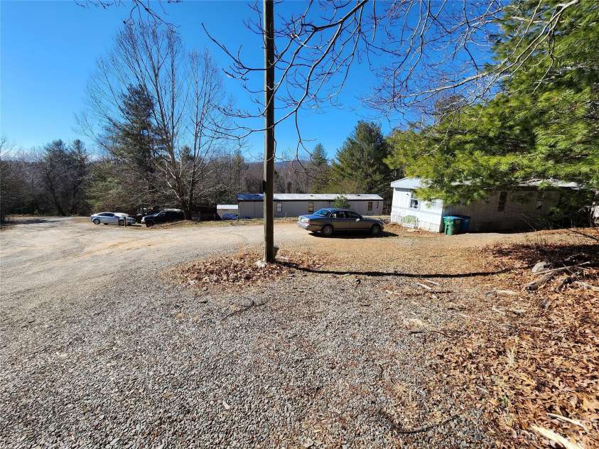 5 & 22 Becky Lane, Fairview, NC 28730.  MLS# CAR4106041, YatesRealty ID 5878. 
