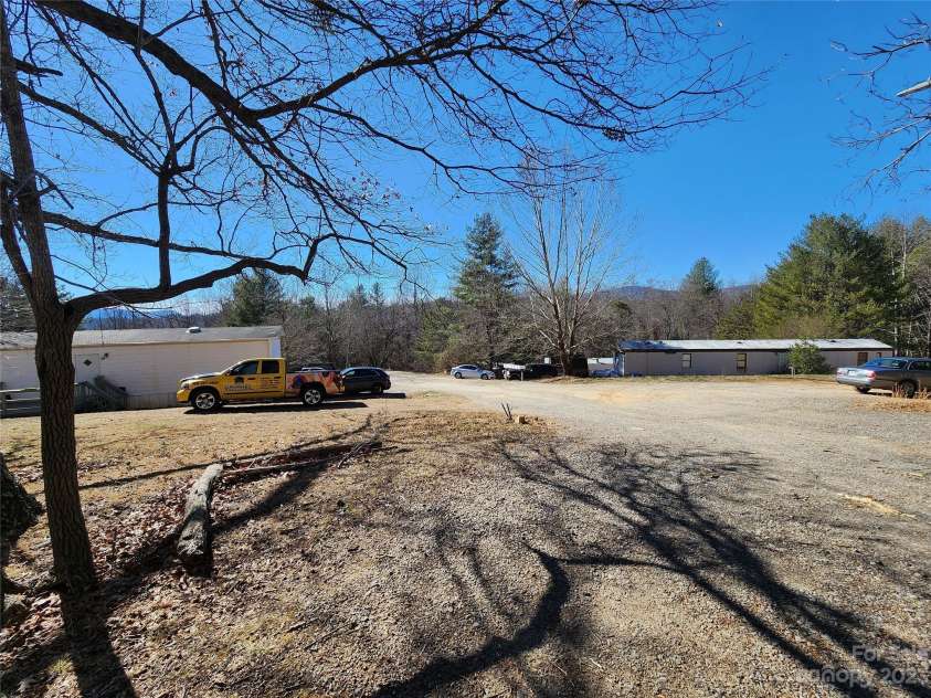 5 & 22 Becky Lane, Fairview, NC 28730.  MLS# CAR4106041, YatesRealty ID 5878. 