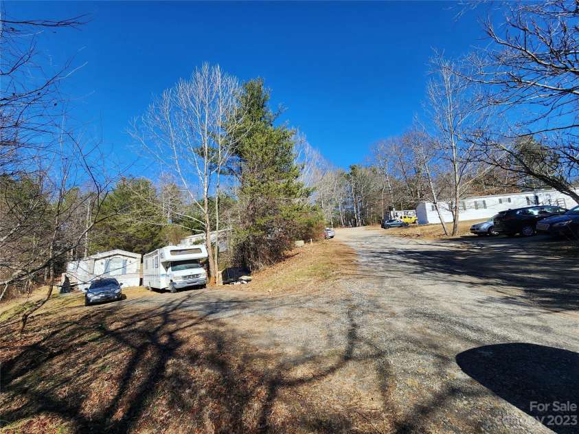5 & 22 Becky Lane, Fairview, NC 28730.  MLS# CAR4106041, YatesRealty ID 5878. 