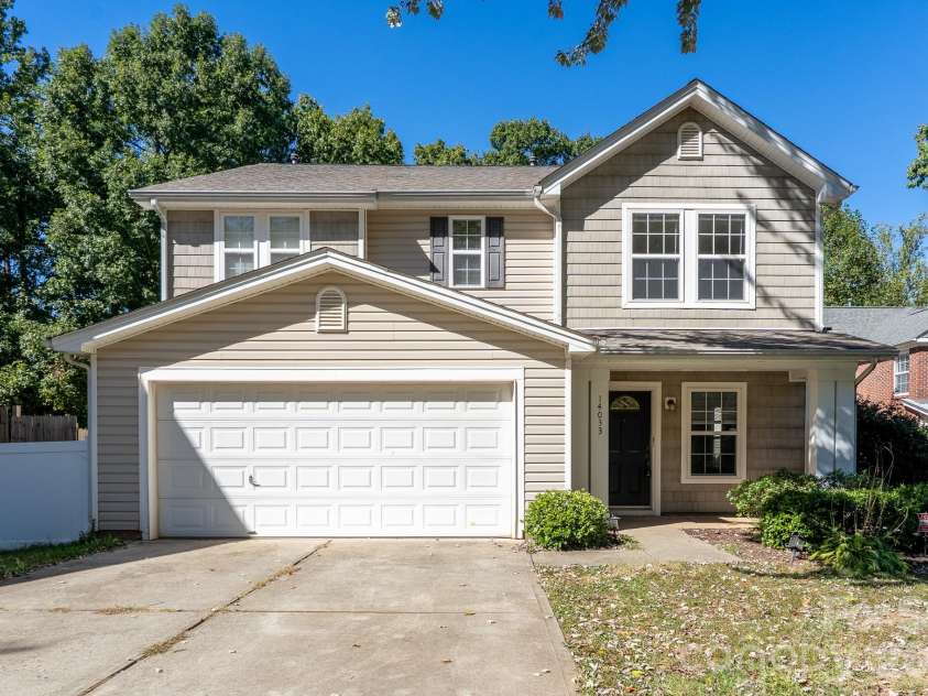 14033 Pinyon Pine Lane, Charlotte, NC 28215.  MLS# CAR4435831, YatesRealty ID 58782. 