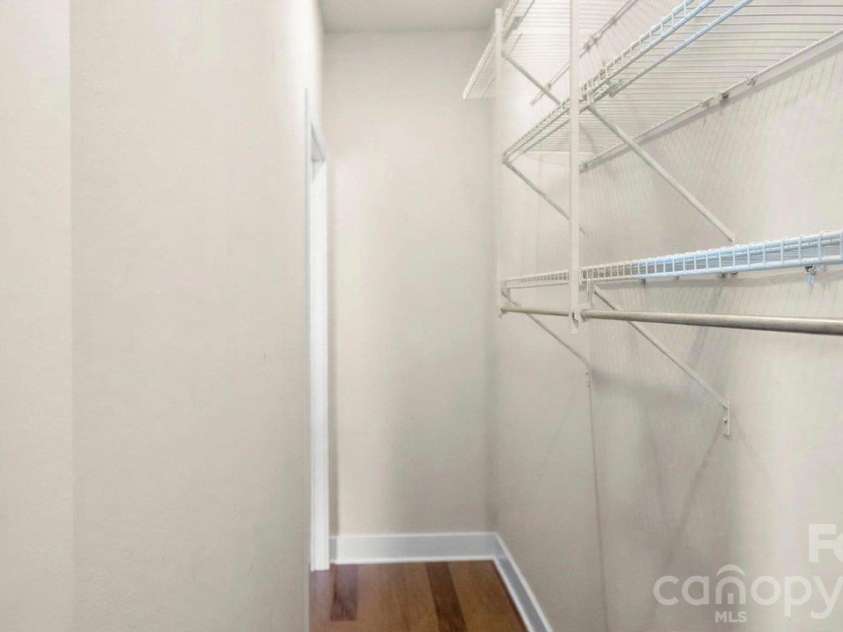 2135 Bryant Park Drive, Charlotte, NC 28208.  MLS# CAR4438170, YatesRealty ID 58789. 
