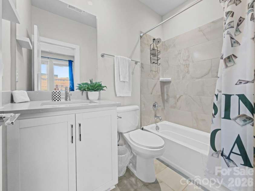 2135 Bryant Park Drive, Charlotte, NC 28208.  MLS# CAR4438170, YatesRealty ID 58789. 