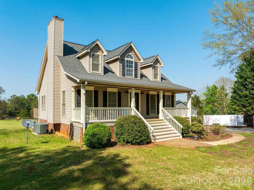 1570 Roddy Road, Campobello, SC 29322.  MLS# CAR4384066, YatesRealty ID 5879. 