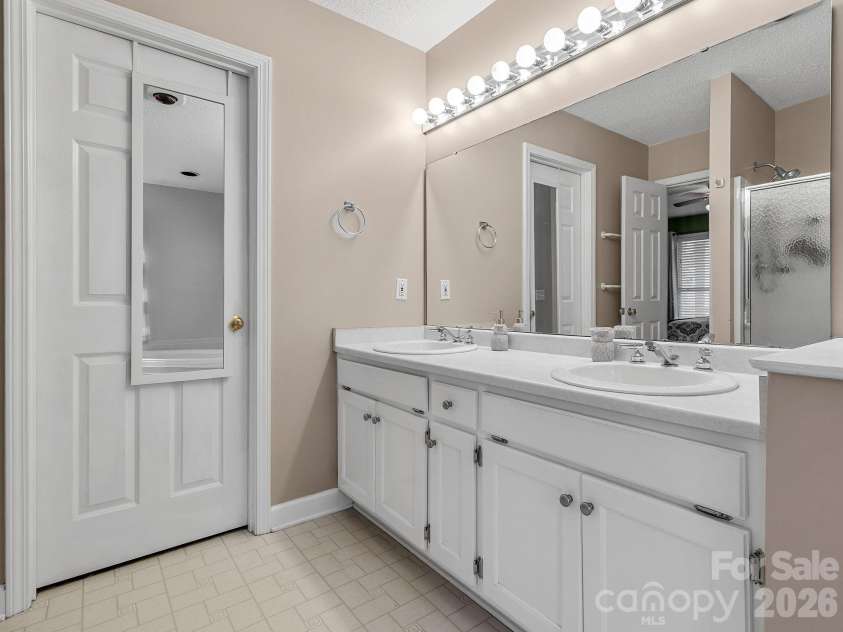 1570 Roddy Road, Campobello, SC 29322.  MLS# CAR4384066, YatesRealty ID 5879. 