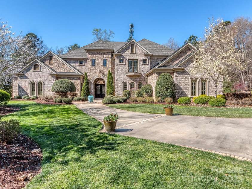 235 Blue River Road, Clover, SC 29710.  MLS# CAR4228148, YatesRealty ID 5879. 