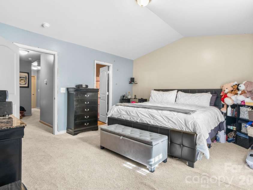 1469 Cypress Loop, Newton, NC 28658.  MLS# CAR4436982, YatesRealty ID 58790. 