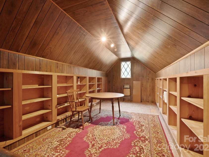 112 Julia Drive, Lincolnton, NC 28092.  MLS# CAR4257855, YatesRealty ID 588. 