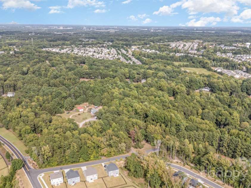 15133 Torrence Branch Road, Charlotte, NC 28278.  MLS# CAR4299900, YatesRealty ID 588. 