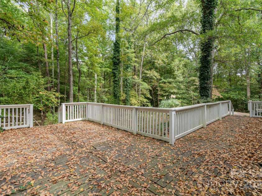 15133 Torrence Branch Road, Charlotte, NC 28278.  MLS# CAR4299900, YatesRealty ID 588. 