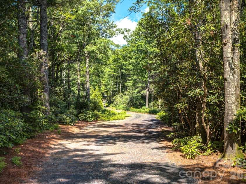 3434 Old Jonas Ridge Road, Newland, NC 28657.  MLS# CAR4353939, YatesRealty ID 5881. 
