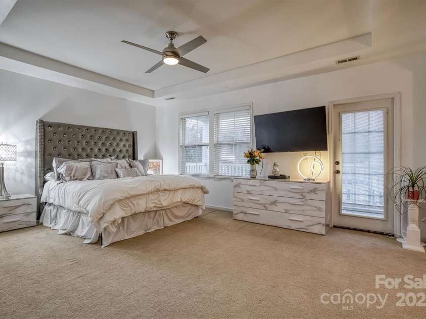 375 Montibello Drive, Mooresville, NC 28117.  MLS# CAR4220480, YatesRealty ID 5881. Large Primary Bedroom with Sitting Area and Ensuite