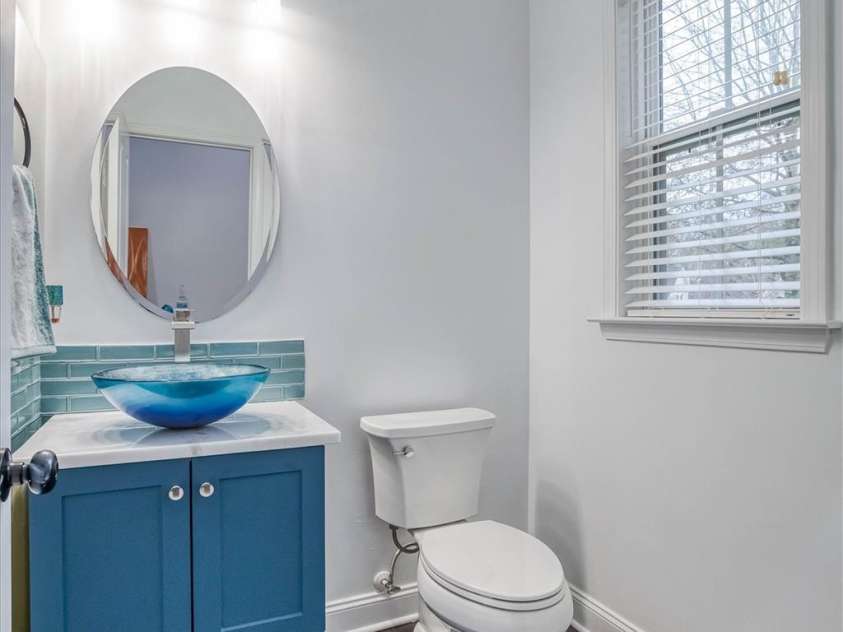 375 Montibello Drive, Mooresville, NC 28117.  MLS# CAR4220480, YatesRealty ID 5881. Main Half Bath