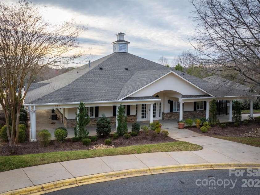 375 Montibello Drive, Mooresville, NC 28117.  MLS# CAR4220480, YatesRealty ID 5881. The Reserve Club House