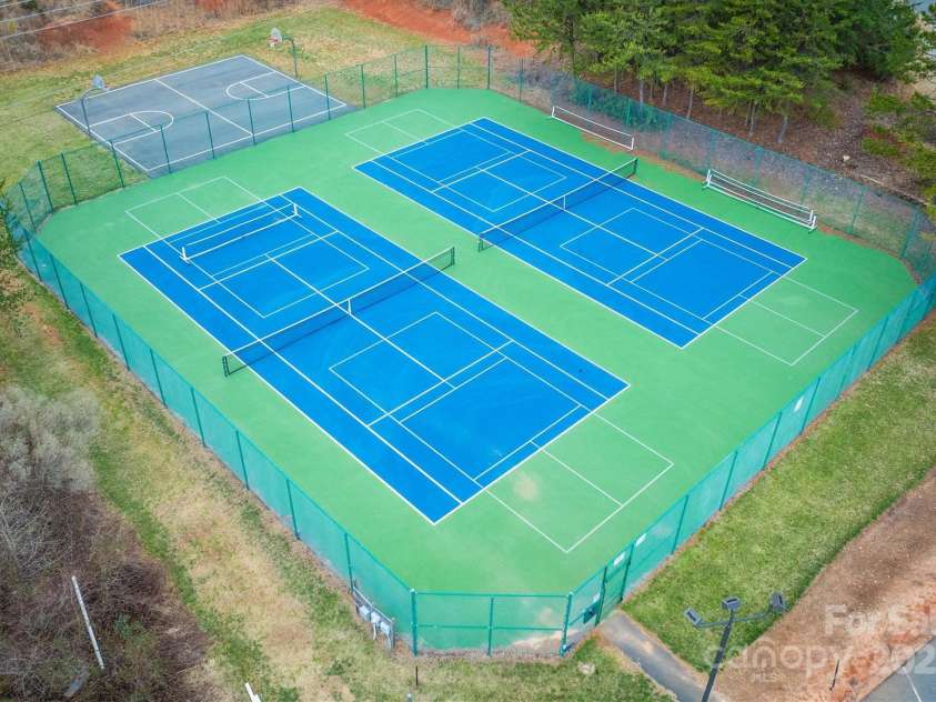 375 Montibello Drive, Mooresville, NC 28117.  MLS# CAR4220480, YatesRealty ID 5881. The Reserve Tennis Courts