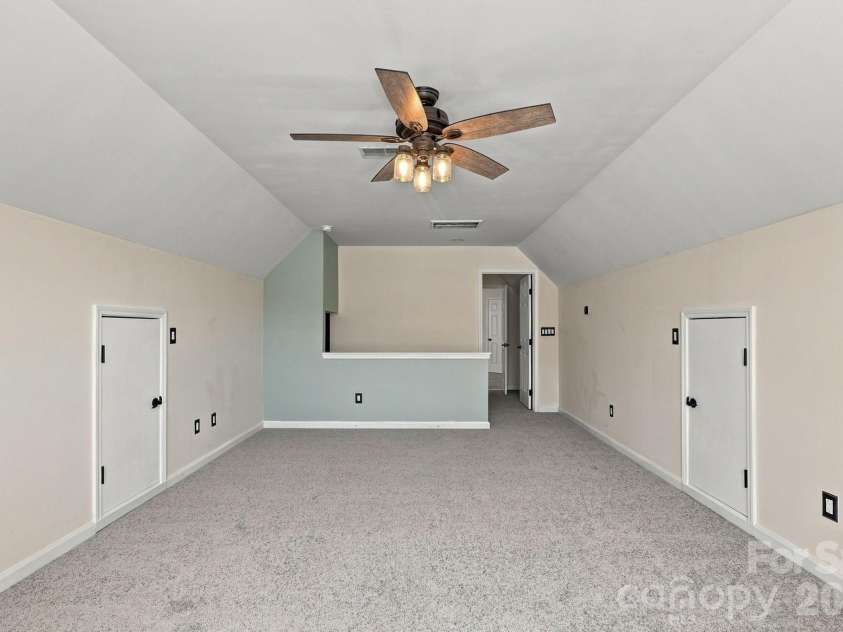 11921 Snapping Turtle Lane, Huntersville, NC 28078.  MLS# CAR4432736, YatesRealty ID 58817. 
