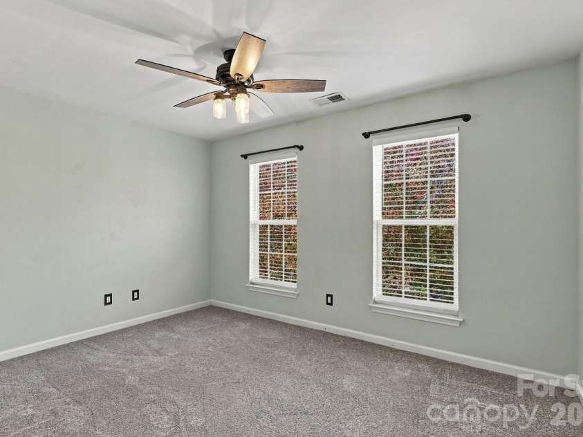 11921 Snapping Turtle Lane, Huntersville, NC 28078.  MLS# CAR4432736, YatesRealty ID 58817. 