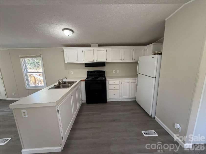 4465 Shade Valley, Morganton, NC 28655.  MLS# CAR4438166, YatesRealty ID 58821. 