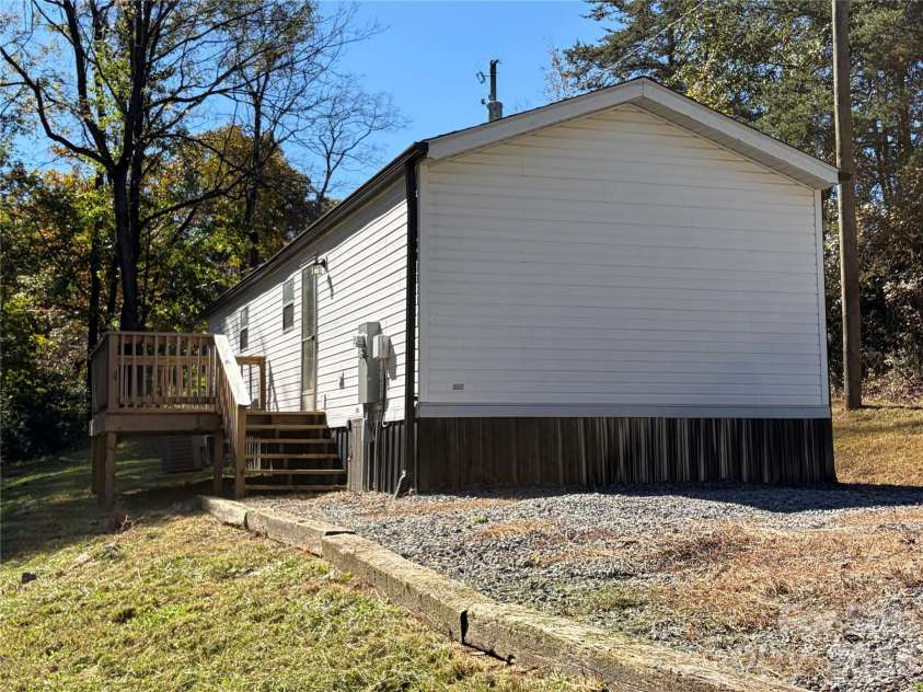 4465 Shade Valley, Morganton, NC 28655.  MLS# CAR4438166, YatesRealty ID 58821. 