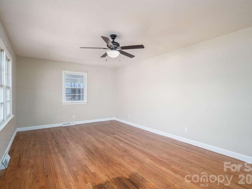828 Main Street, Shelby, NC 28150.  MLS# CAR4335680, YatesRealty ID 5883. 