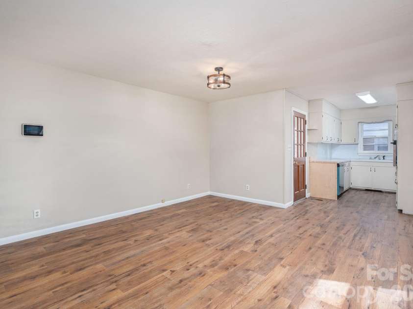 828 Main Street, Shelby, NC 28150.  MLS# CAR4335680, YatesRealty ID 5883. 