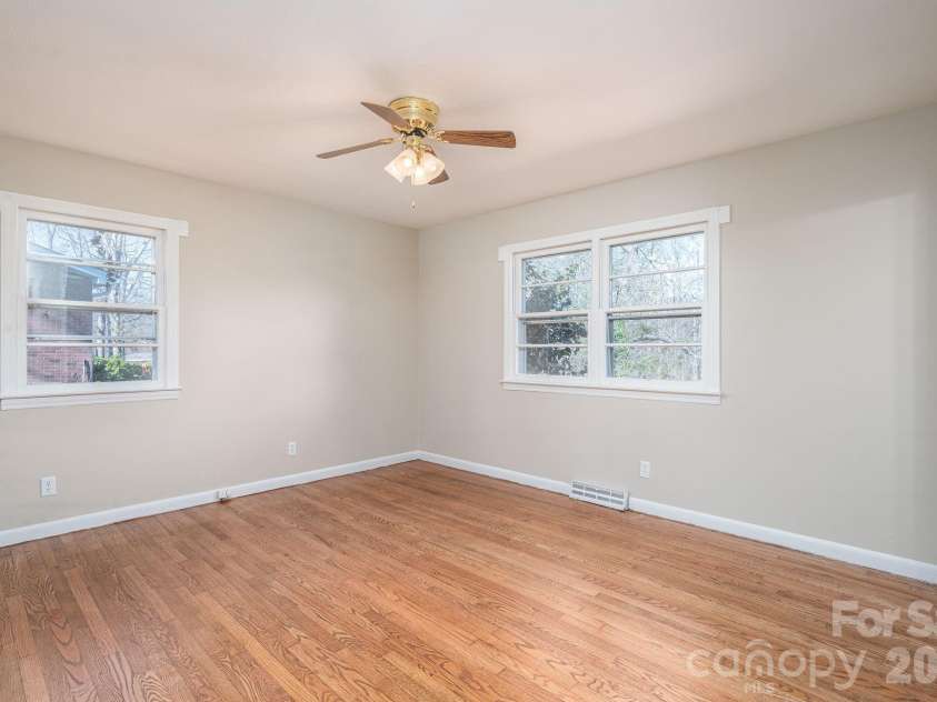 828 Main Street, Shelby, NC 28150.  MLS# CAR4335680, YatesRealty ID 5883. 