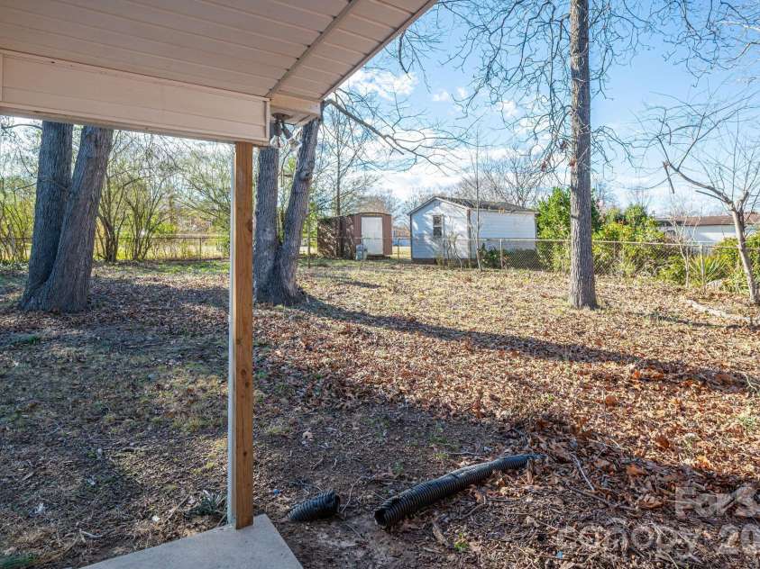 828 Main Street, Shelby, NC 28150.  MLS# CAR4335680, YatesRealty ID 5883. 