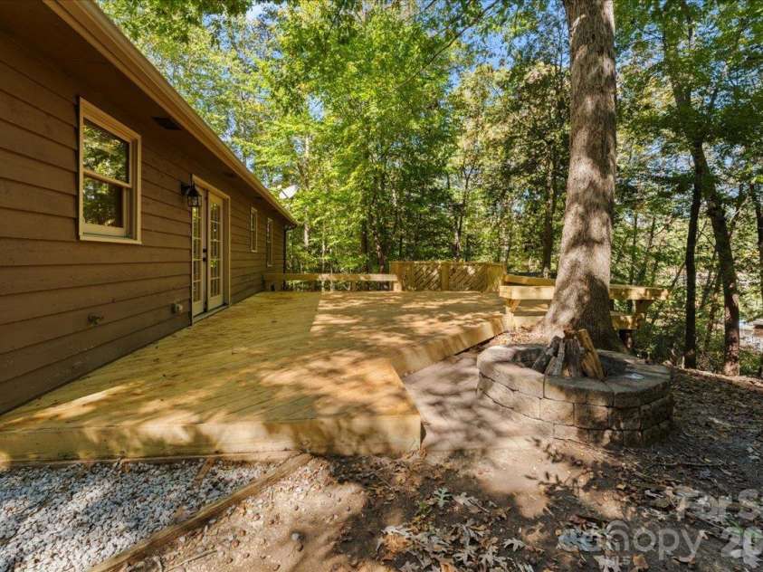 119 Pioneer Drive, Mount Gilead, NC 27306.  MLS# CAR4438010, YatesRealty ID 58835. 