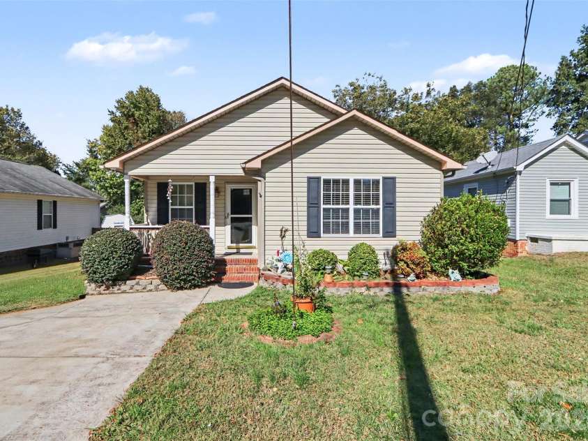 248 Southcircle Drive, Concord, NC 28027.  MLS# CAR4434326, YatesRealty ID 58837. 