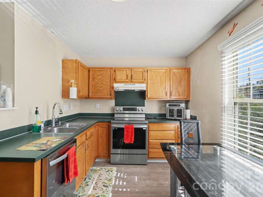 248 Southcircle Drive, Concord, NC 28027.  MLS# CAR4434326, YatesRealty ID 58837. 
