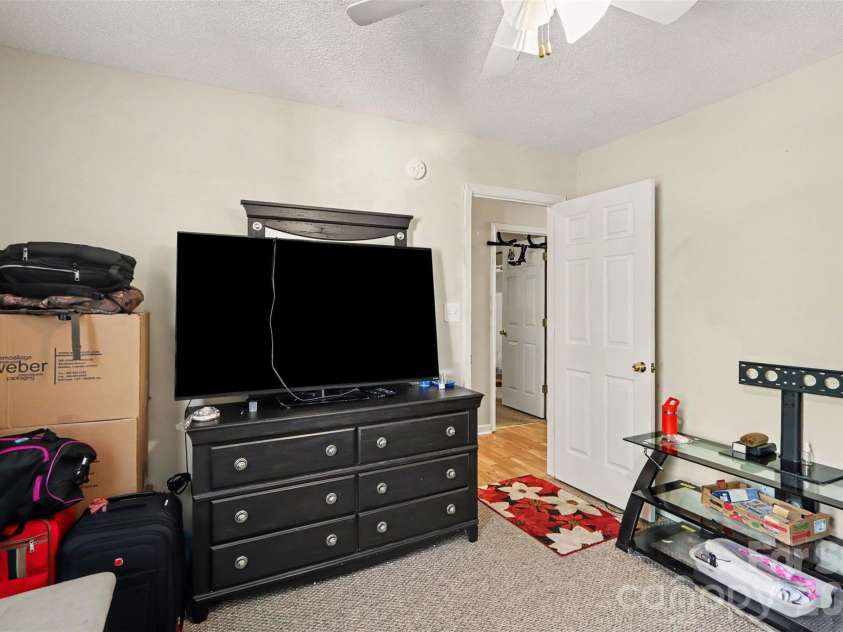 248 Southcircle Drive, Concord, NC 28027.  MLS# CAR4434326, YatesRealty ID 58837. 